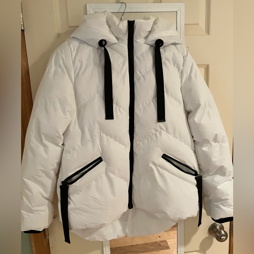 S and S White puffer  jacket